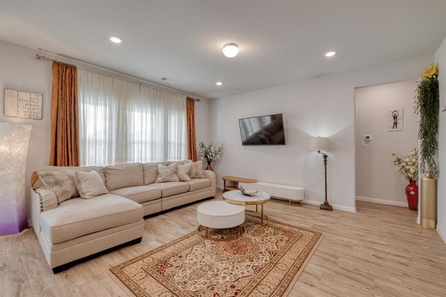 Building Photo - 19425 Forman Dr