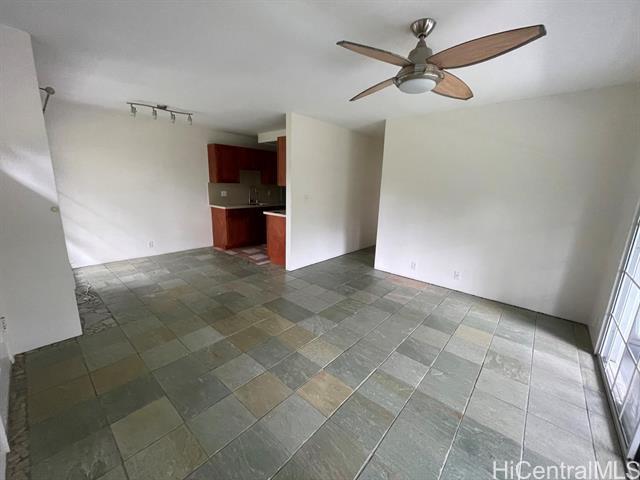 Building Photo - 46-1006-1006 Emepela Wy