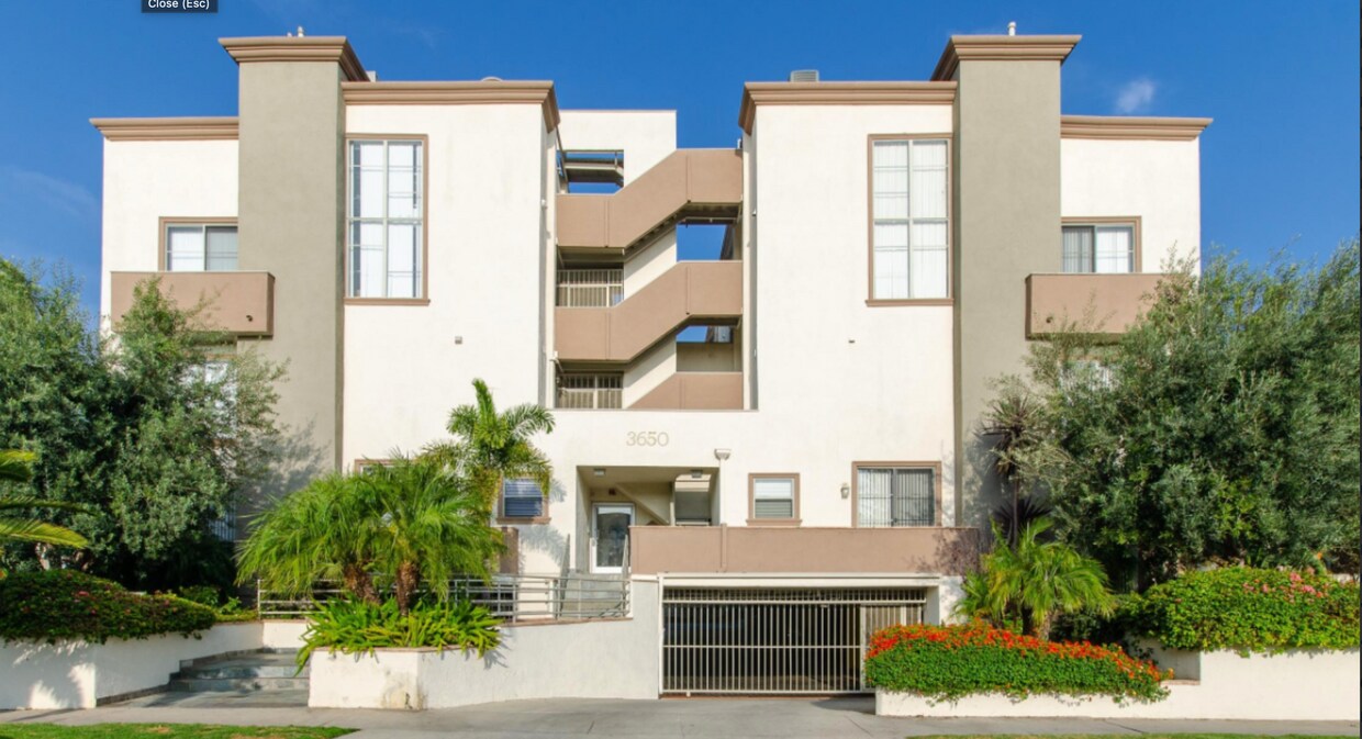 Foto principal - 3650 Midvale Ave