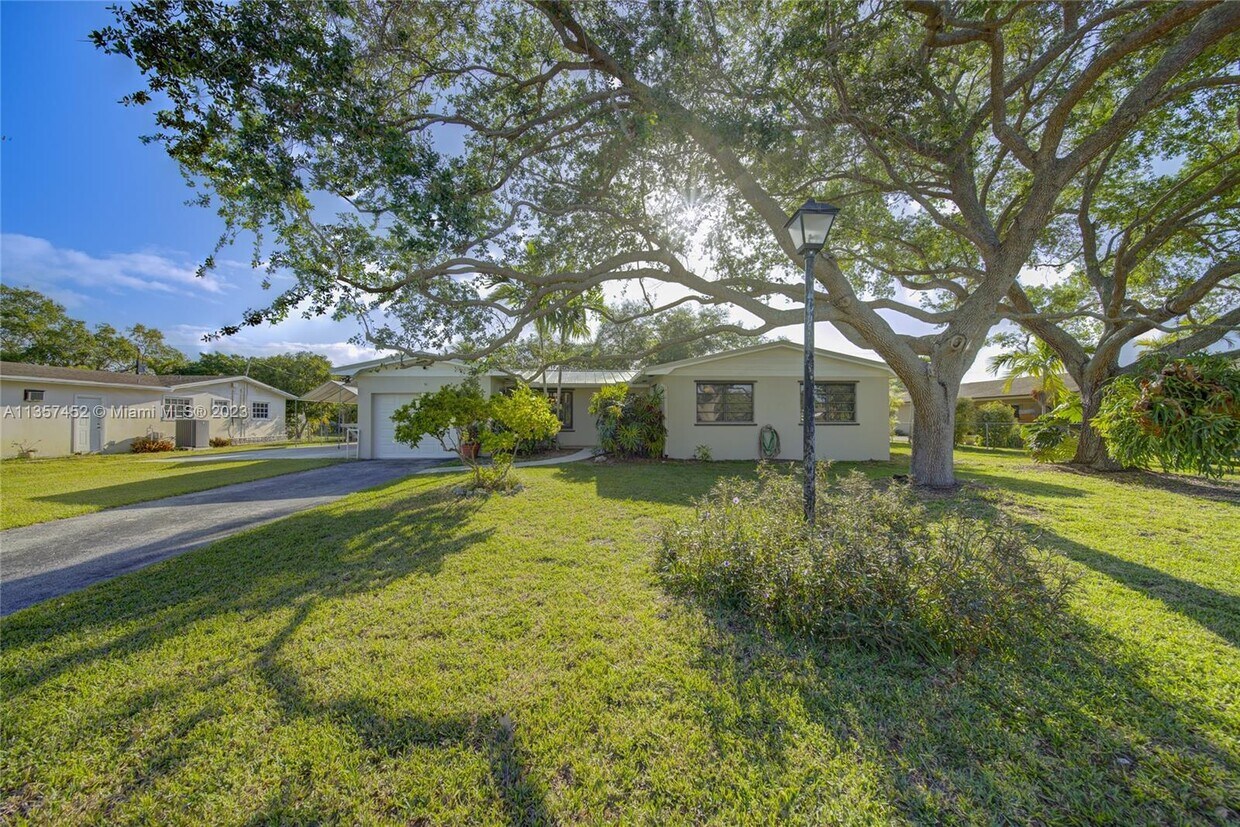 17521 SW 84th Ct, Palmetto Bay, FL 33157 House Rental in Palmetto Bay