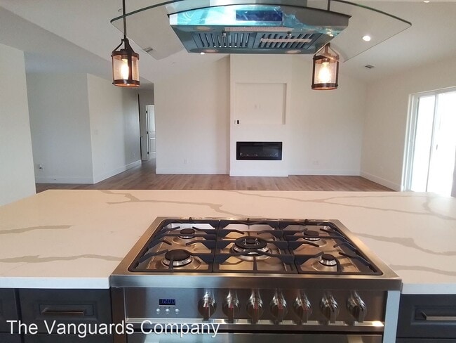 Building Photo - 4 br, 3 bath House - 16055 Tokay St.