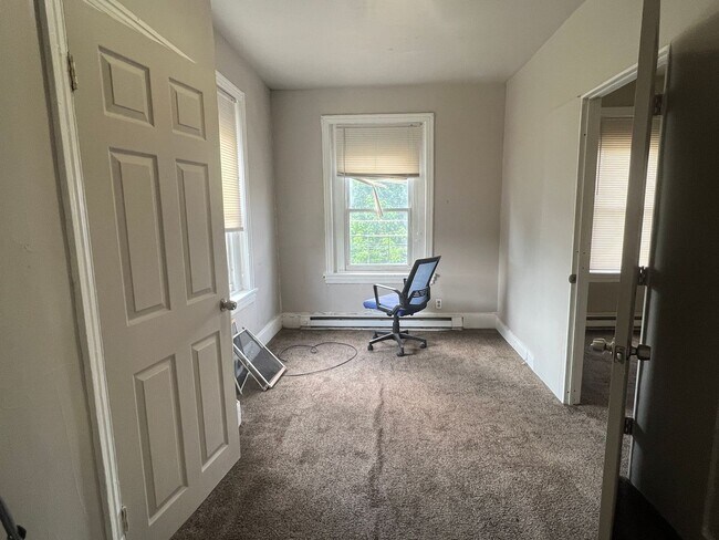 Foto del edificio - 519 E 9th St