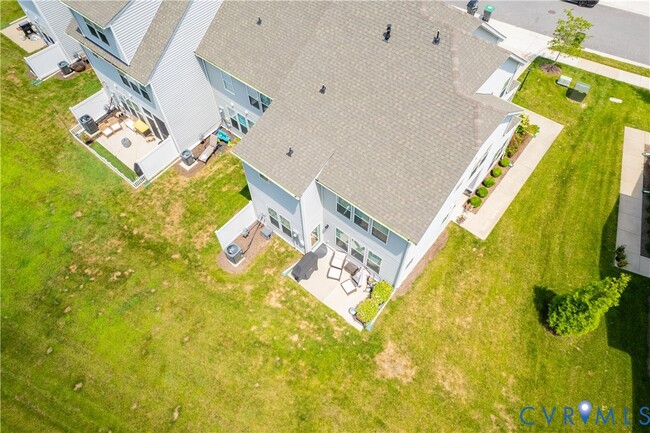 Foto del edificio - 18401 Palisades Ct