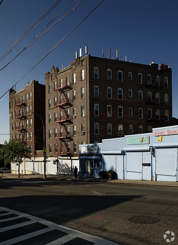 Primary Photo - 150-73-150-81 87th Ave