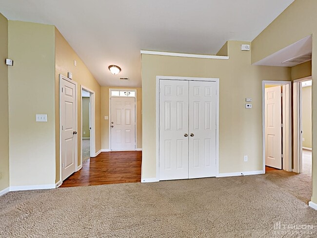 Building Photo - 6211 Whispering Brook Ct