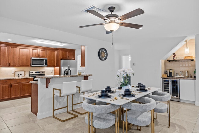 Foto del edificio - 2400 Seaford Dr