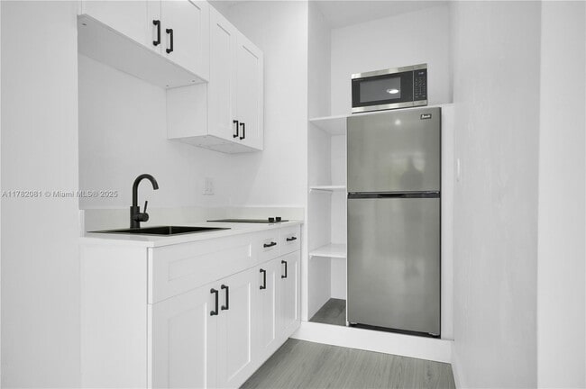 Building Photo - 212 Beacom Blvd