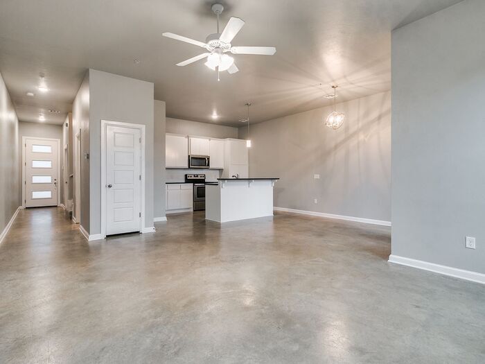 4726 W Main St, Norman, OK 73072 Townhome Rentals in Norman OK