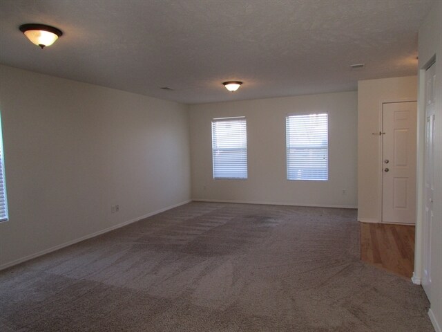 Foto del edificio - 2651 Sutherland Dr