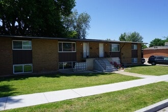 Building Photo - 105 W 250 N