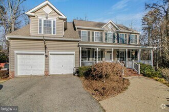 Building Photo - 7420 Mayflower Ct