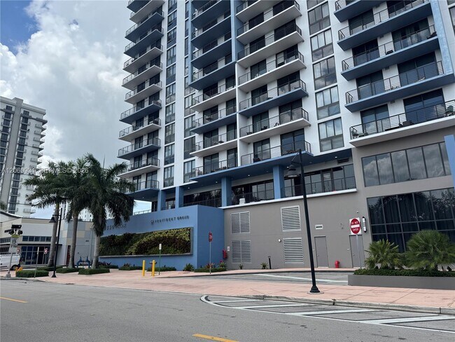 Foto del edificio - 5350 NW 84th Ave