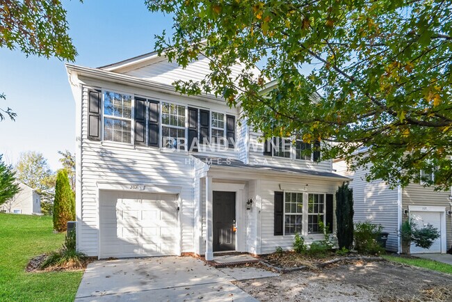 Building Photo - NEW LOWER RENTAL RATE LEASING SPECIAL: Rec...