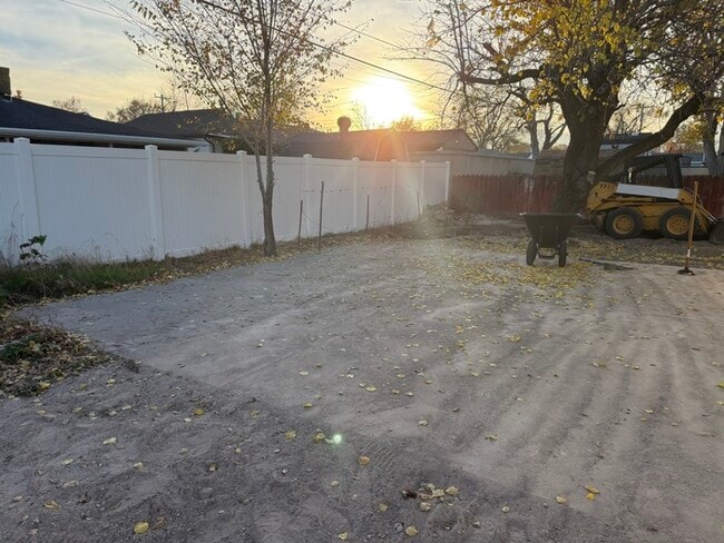 Foto del edificio - Remodeled duplex - back unit