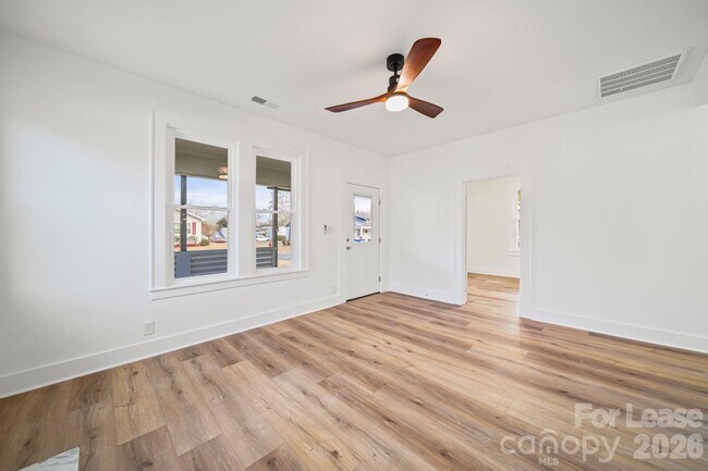 Foto del edificio - 1703 Lowder St