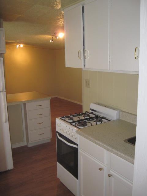Building Photo - 1507 Pease Rd