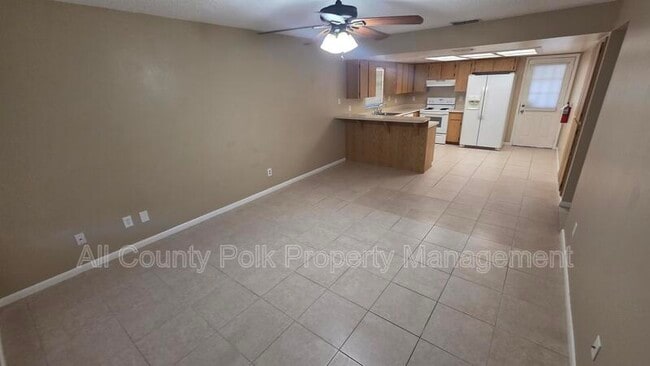 Foto del edificio - 4917 Malibu Ct