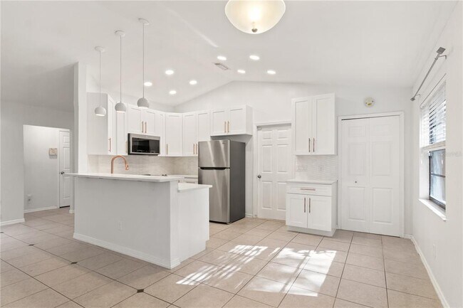 Foto del edificio - 7124 72nd St N