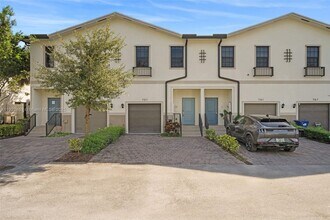 Building Photo - 757 SW 11th St