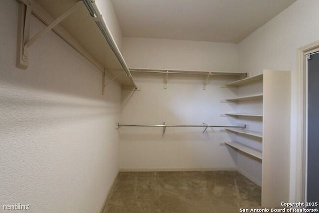 Building Photo - 4 br, 3.5 bath House - 8540 Northview Pass