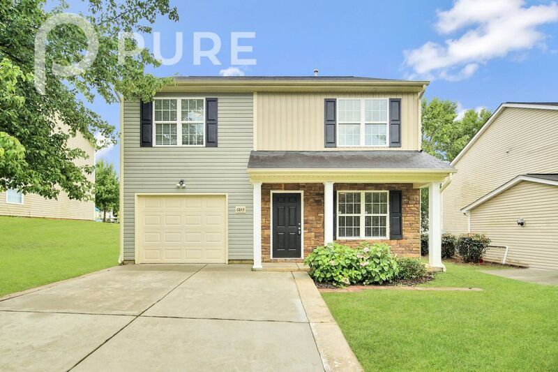 6843 Squirrels Foot Ct, Charlotte, NC 28217 House Rental in Charlotte
