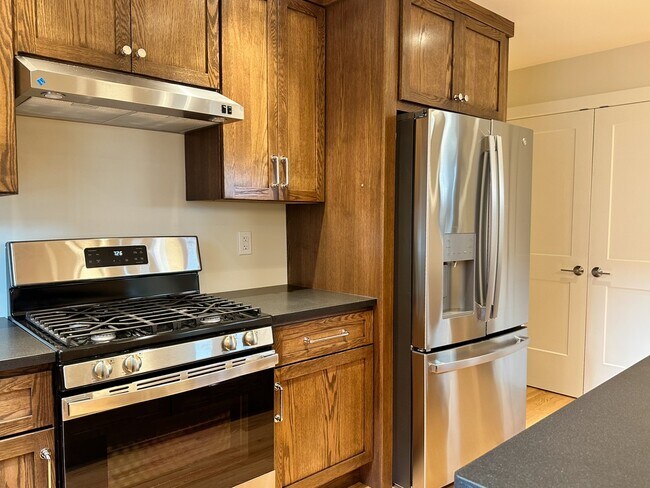 Foto del edificio - 2606 Larkins Wy