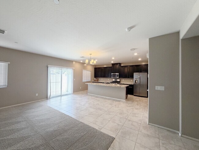 Foto del edificio - 4495 Vigny St