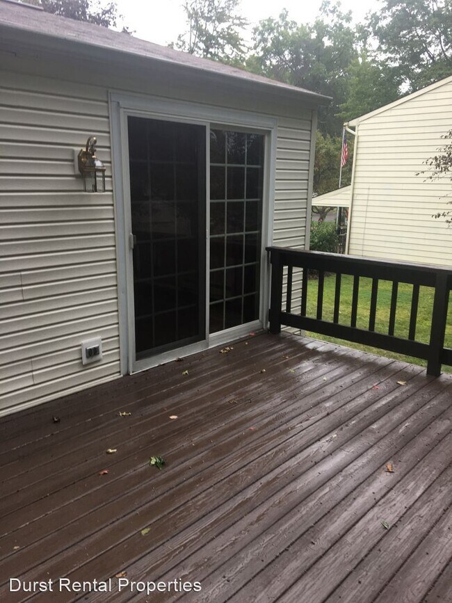 Foto del edificio - 4 br, 1 bath House - 332 Stahl Ave