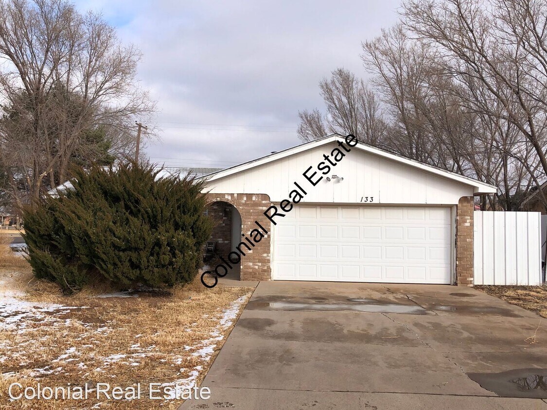 3 br, 2 bath House 133 Wicks House Rental in Clovis, NM