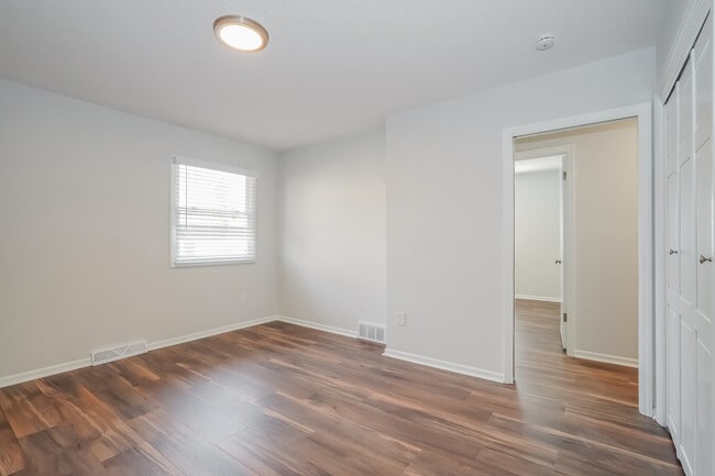 Building Photo - 1871 Drew Ave