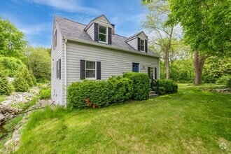 Building Photo - 71 Haverhill St