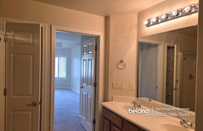 Foto del edificio - 14000 N 94th St