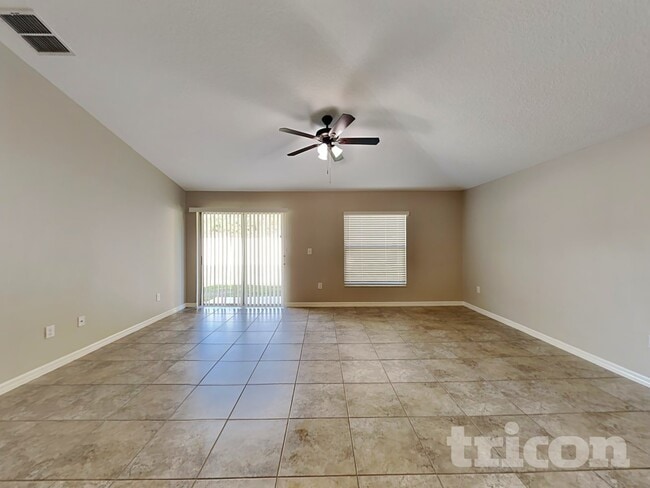 Building Photo - 9701 Sage Creek Dr