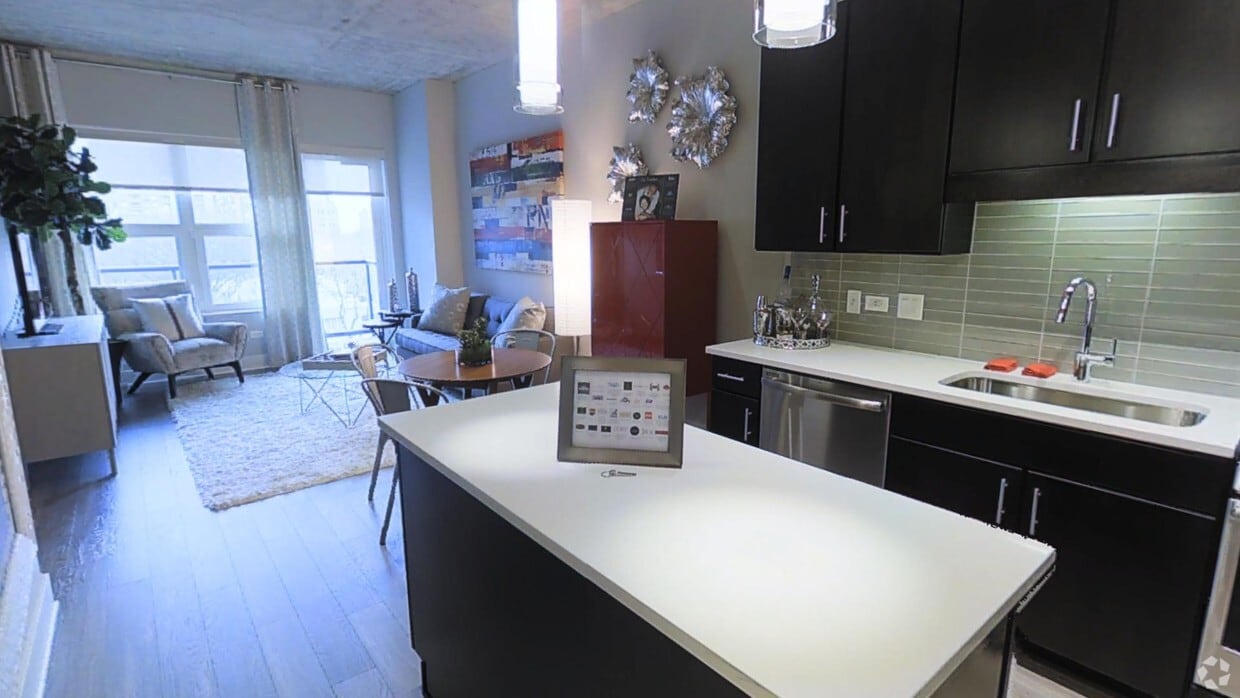 Photo - AMLI Lofts