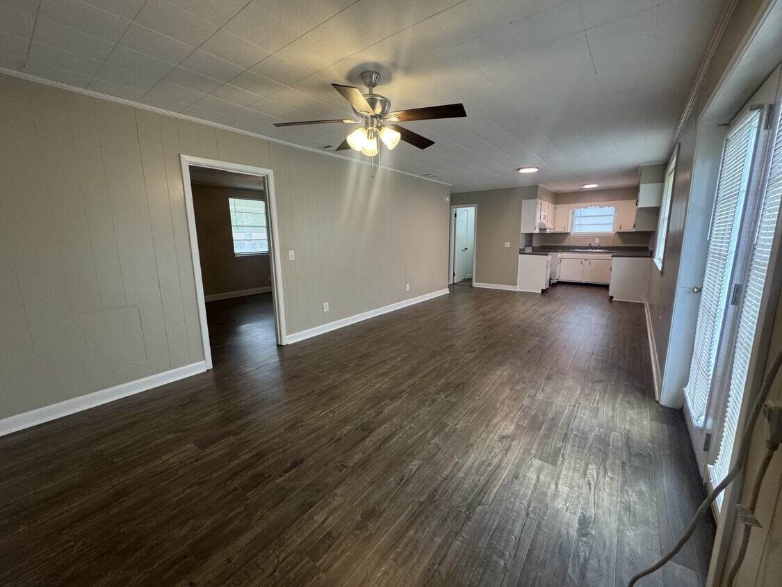 Foto principal - 900 Jungle Rd