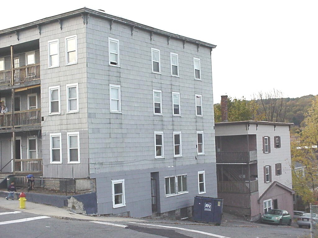 Primary Photo - 40 Plymouth St