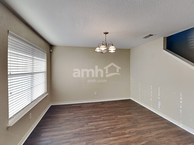 Foto del edificio - 5336 Freestone Drive