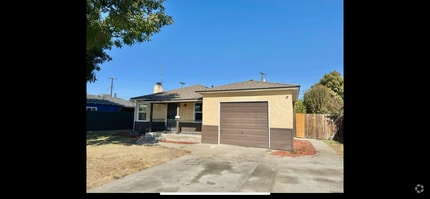 Building Photo - 3745 Kenmore Dr S