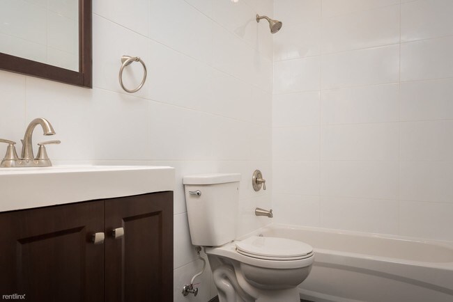 Building Photo - 2 br, 2 bath  - 245-47 S 45TH ST Unit 2D