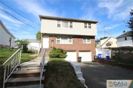 Primary Photo - 256 Globe Ave