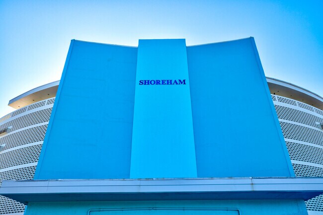 Foto del edificio - 915 Ocean Shore Blvd