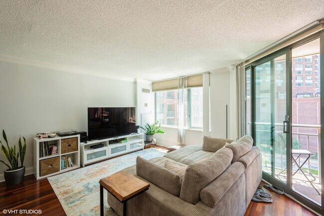 Foto del edificio - 440 N McClurg Ct