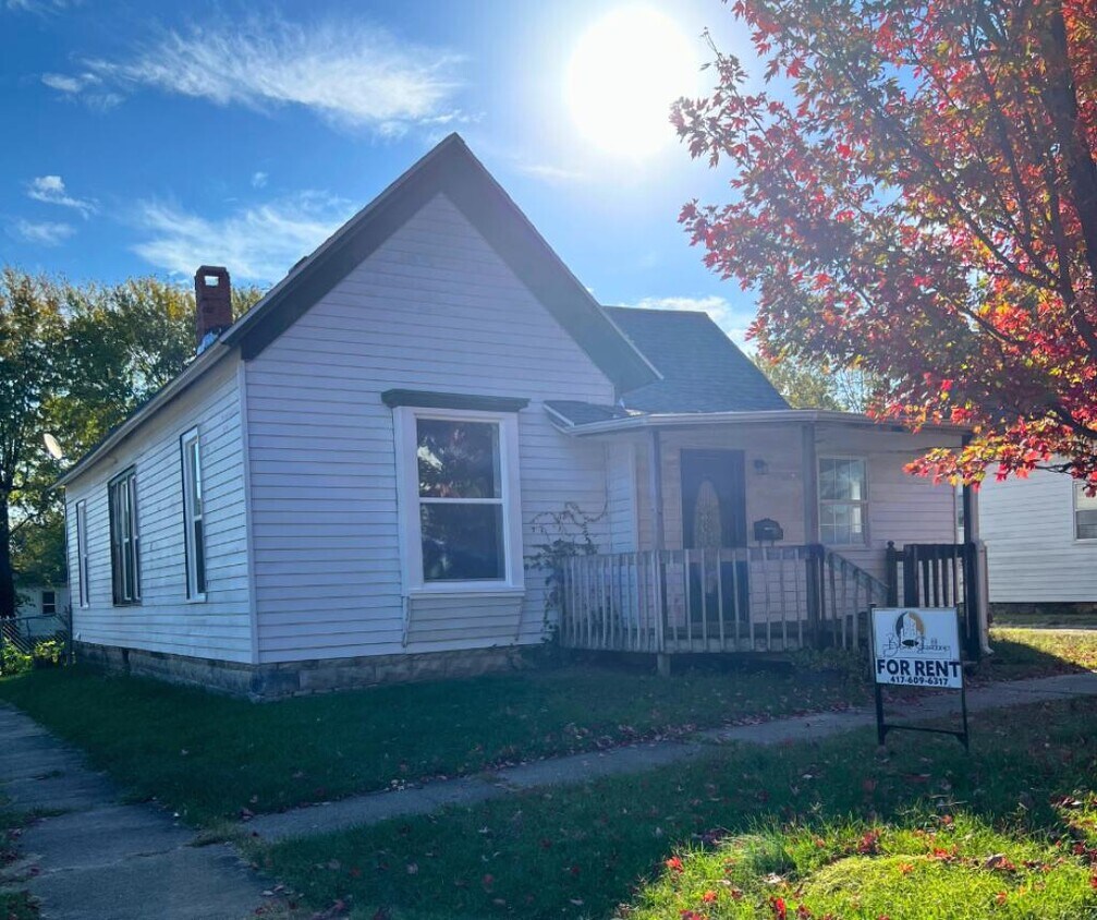 Primary Photo - 421 North Pennsylvania Street