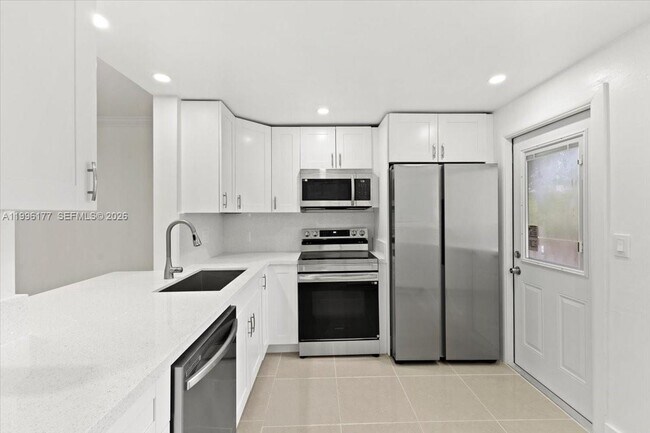 Foto del edificio - 319 NE 14th Ave