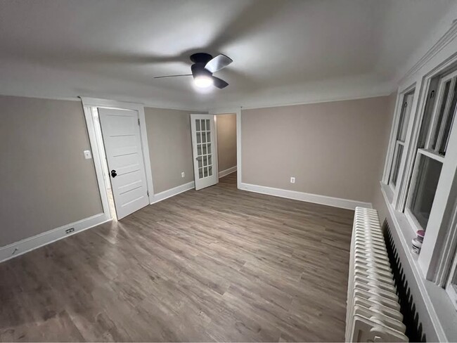 Building Photo - 5533 Gwynn Oak Ave