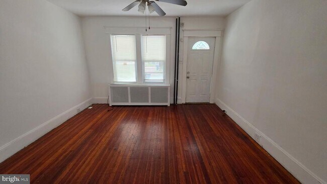 Building Photo - 921 Revere Ave