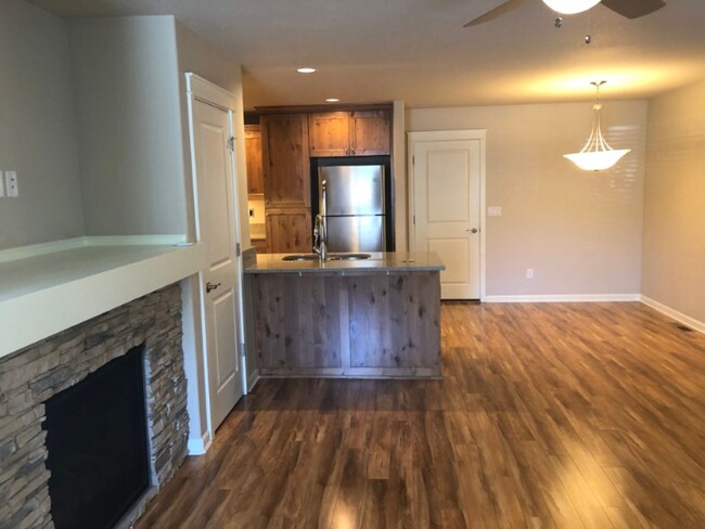 Foto del edificio - 3 Bedroom Townhome in McCall Landing