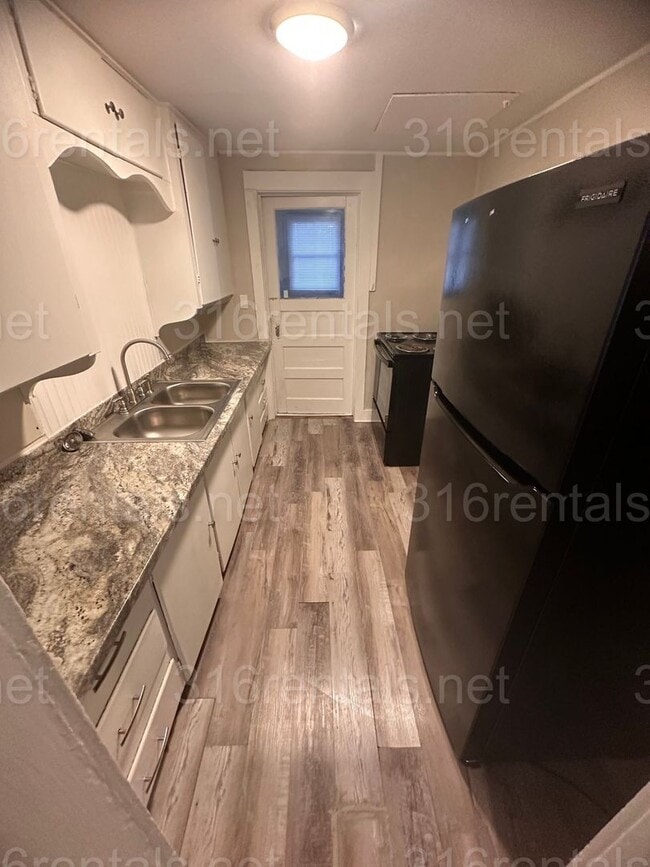 Foto del edificio - $750 - 2 bedroom / 1 bathroom - Single Fam...