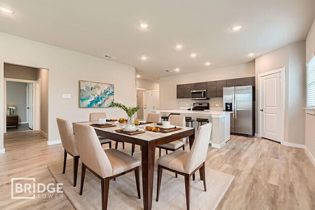 Foto del edificio - B2- Broadway Plan