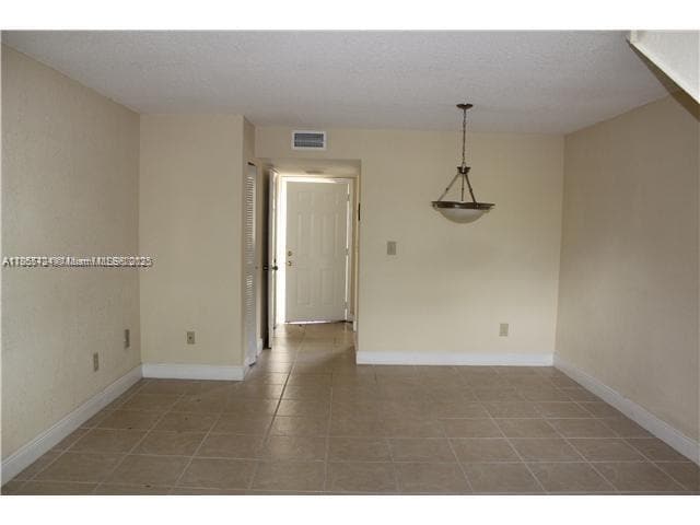 Building Photo - 8500 SW 109th Ave
